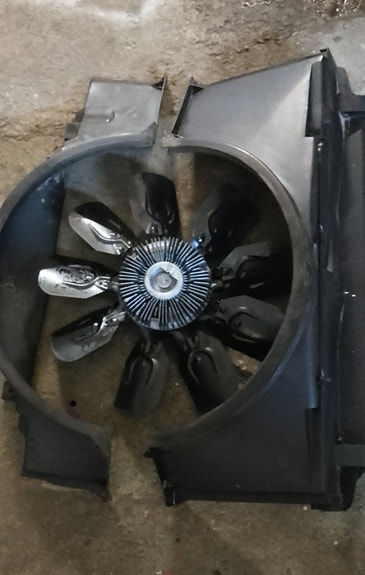 Chevrolet van 6.5 jäähdyttimen siivet, viski ja tuulitunneli