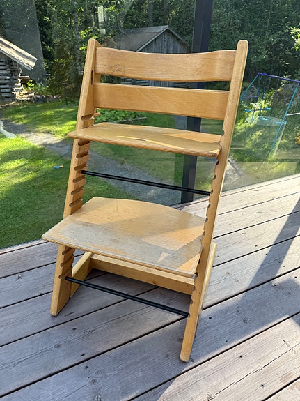 Stokke Tripp Trapp syöttötuoli puu 2