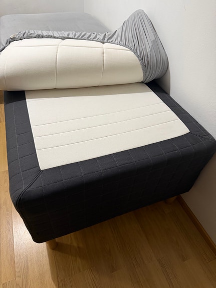 sänky / runkopatja 90x200 tummanharmaa