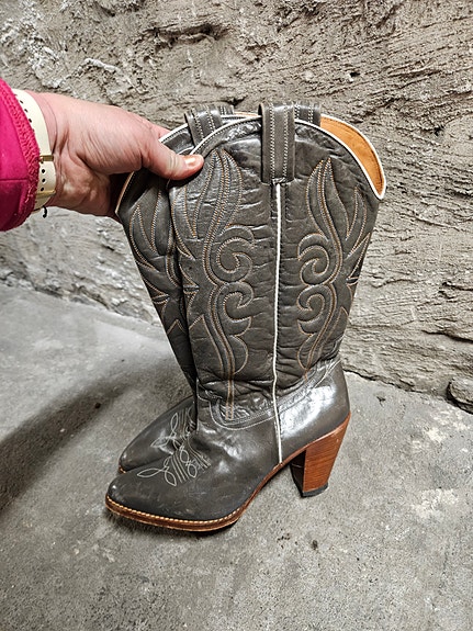 Bootsit koko 40