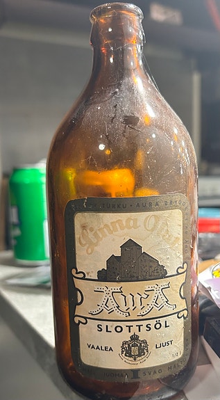 Aura olutpullo vanha etiketti