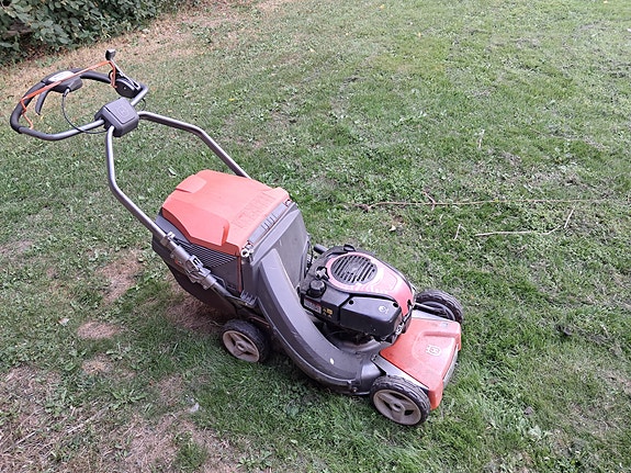 Husqvarna Ruohonleikkuri