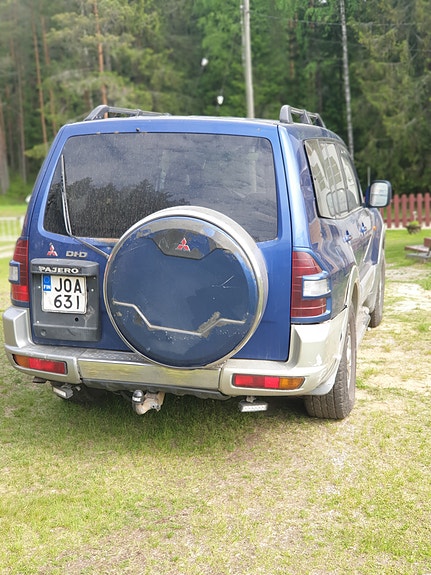 Mitsubishi Pajero vetokoukku ja manuaalivaihteisto