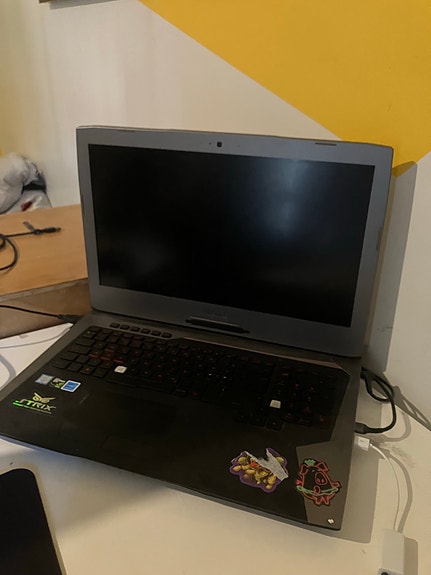 Asus peliläppäri