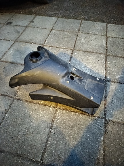 Husqvarna SM/CR bensatankki