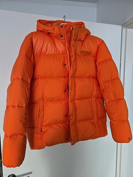 Uusi Tommi Hilfiger talvitakki