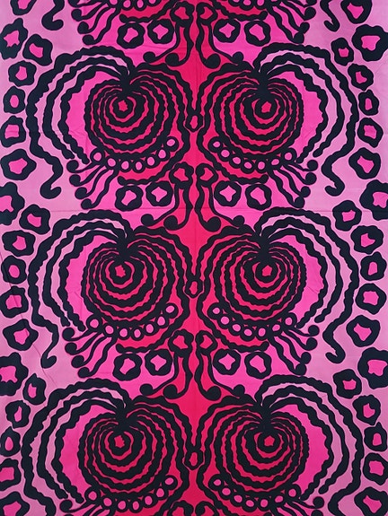 Tampella 1970-luku pinkki - musta retro verho 2 kpl Kristiina Koskivuori
