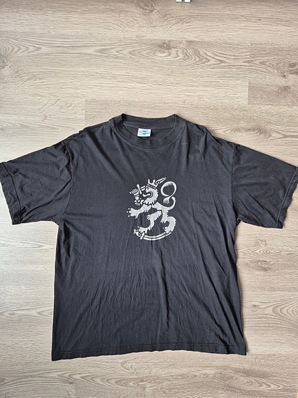 Suomi Leijona Club-T tpaita XL