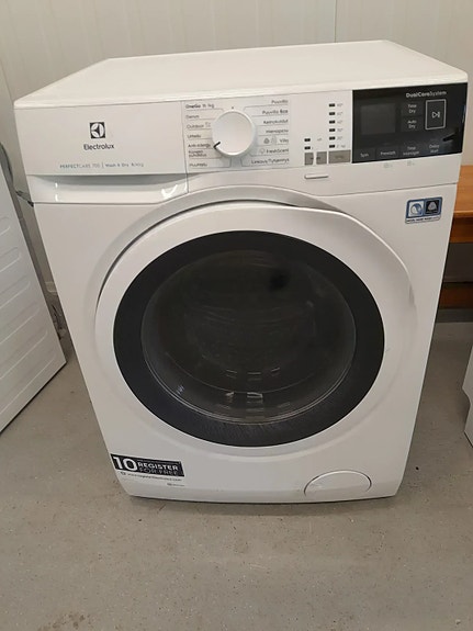 Electrolux pesukone kuivaustoiminnolla täytöt  8/ 4kg