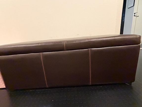 Rahi säilytystilalla
