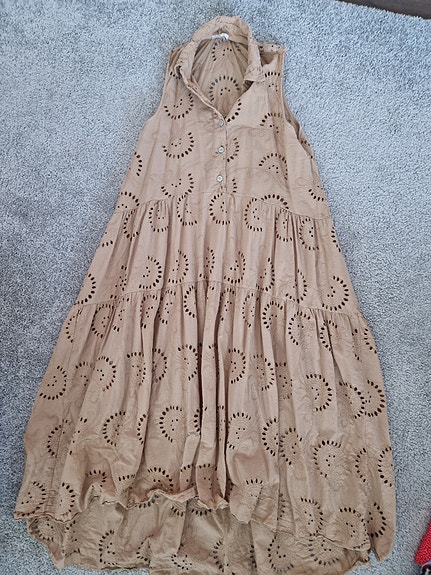 Beige mekko