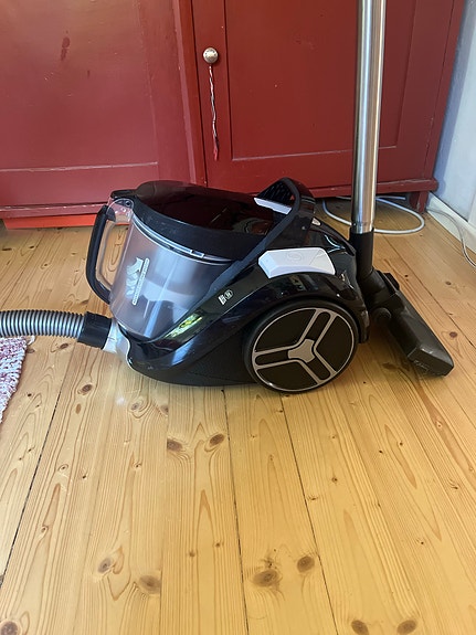 OBH Nordica pölynimuri pölypussiton musta