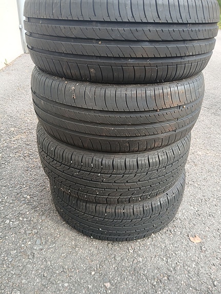 Kesärenkaat Triangle 175/50/R 15  kuin uudet a