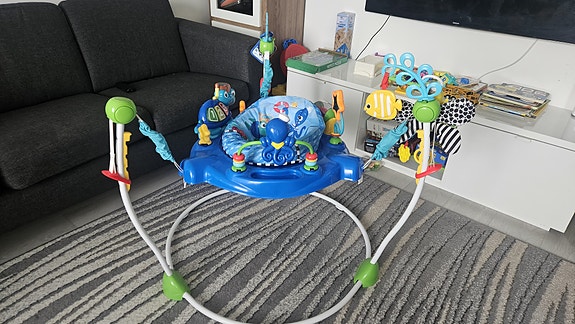 Babyeinstein hyppykiikku / aktiivikeskus / jumperoo vauvalle