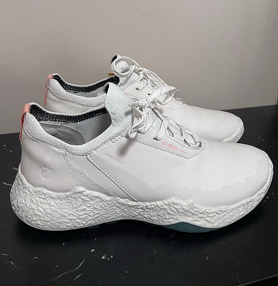 Uudet Ecco Biom H5 golf-kengät