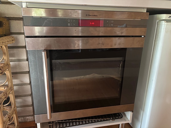 Electrolux EOB6687X kiertoilmauuni