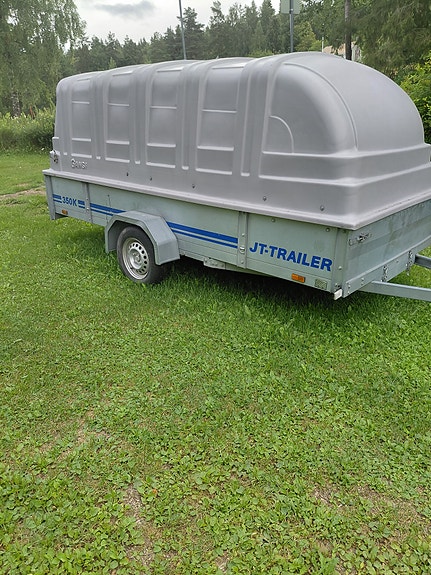 Tilava kuomukärry