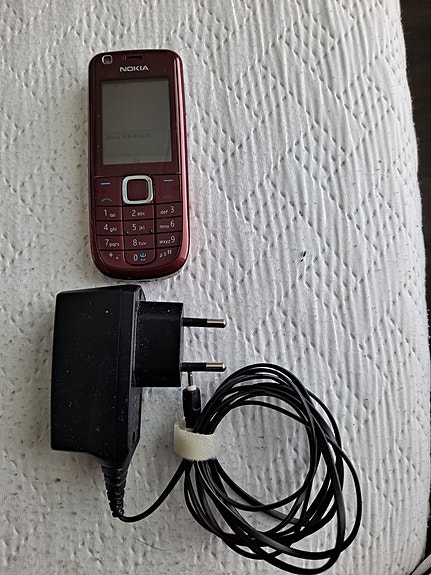 Nokia peruspuhelin 3120c-1 RM-365 16 GB punainen