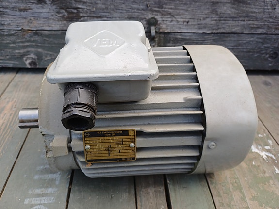 VEM-sähkömoottori, 3-vaiheinen 0,371 kW,  690 rpm