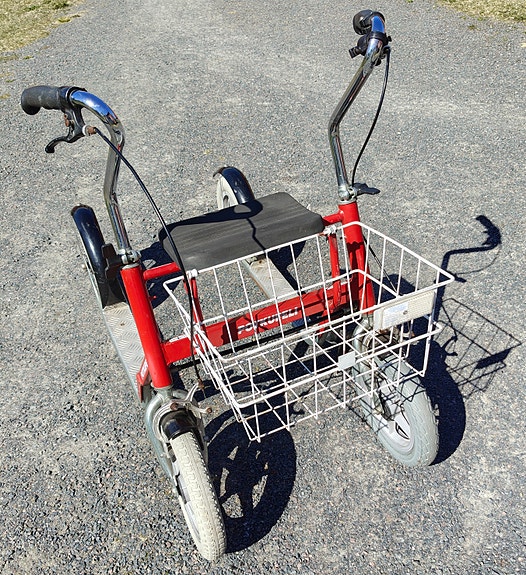 Tuplapotku potkupyörä