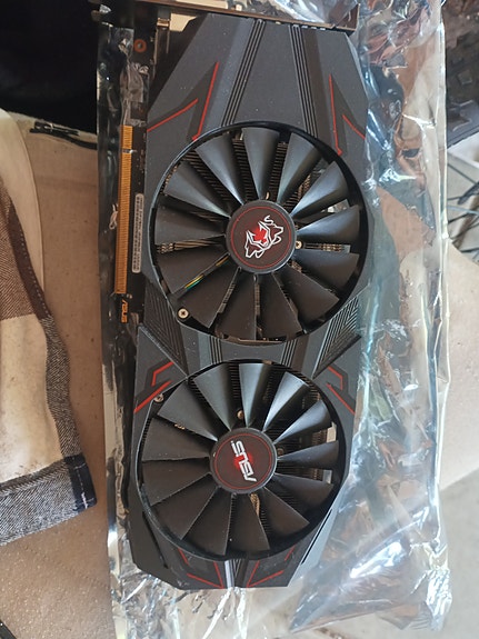 Asus 1070TI näytönohjain