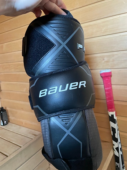 Bauer pro lisäpolvisuojat SR