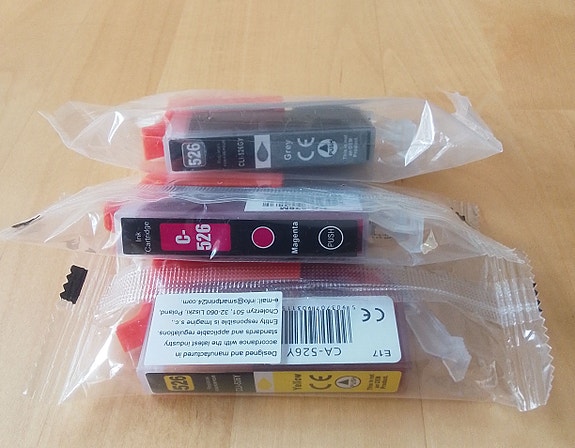 CLI-526 mustepatruunat magenta, keltainen ja harmaa