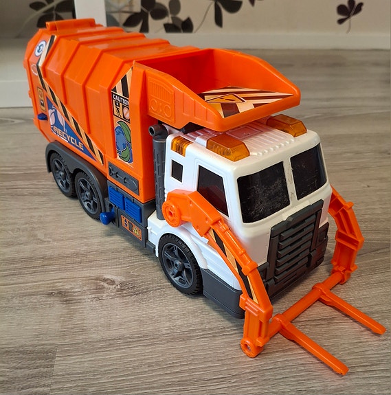 Roska-auto