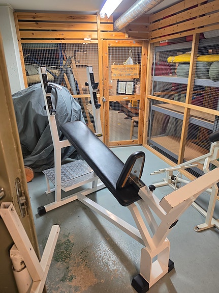 Myydään Technogym-Vinopenkki
