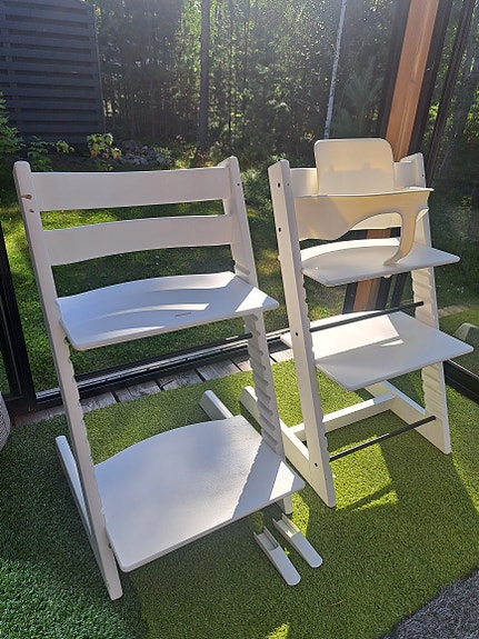 2 kpl Stokke syöttötuoli valkoinen