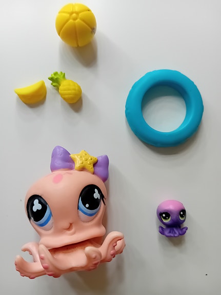 Littlest Pet Shop hahmot ja tavarat