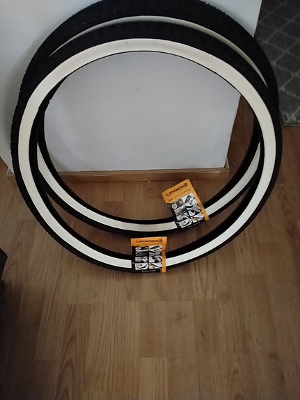 Continental polkupyörän renkaat 24" valkoinen sivu