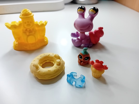 Littlest Pet Shop hahmot ja tavarat