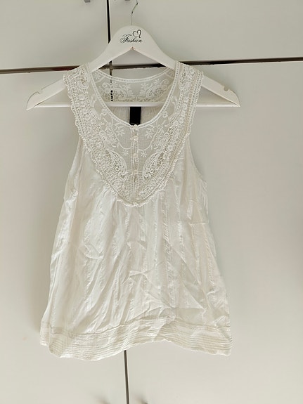 Vero Moda valkoinen pitsitoppi S