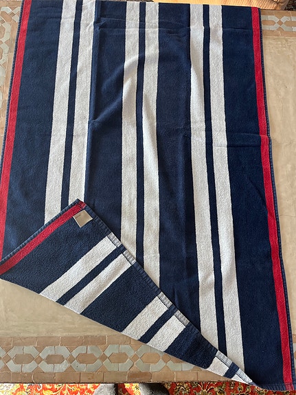 3 kpl John Lewis -kylpypyyhkeitä 70 x 130 cm – kerran pesty