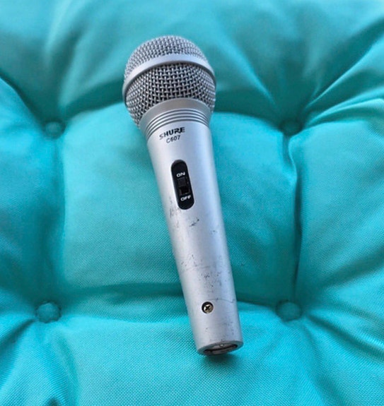 Shure C607
