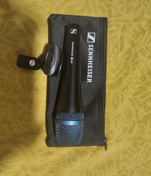 Sennheiser E945