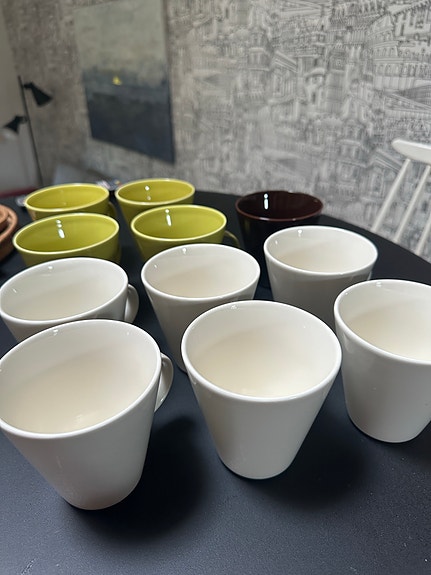 Iittala Koko mukit (valkoinen, vihreä, ruskea)