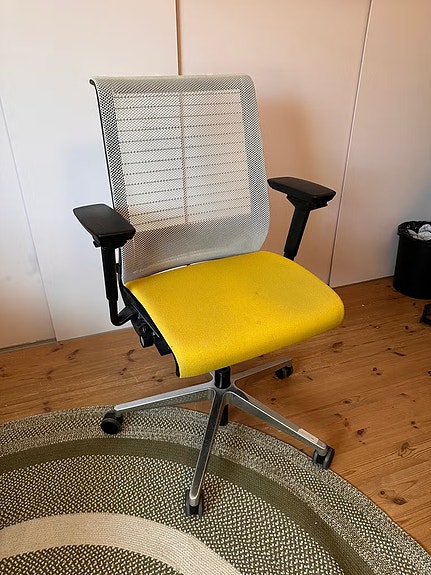 Steelcase Think -työtuoli/toimistotuoli