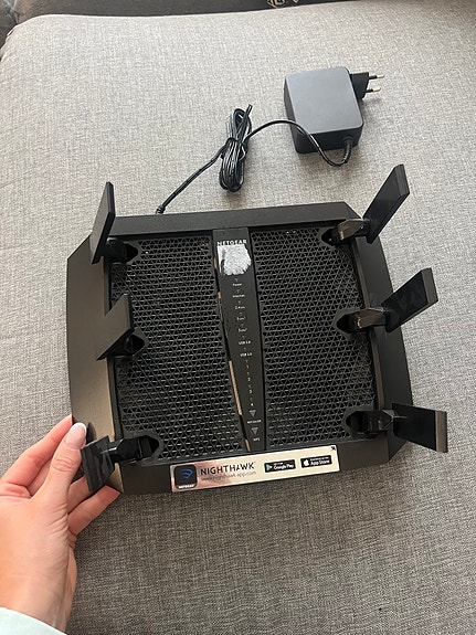 Netgear Nighthawk X6 wifi reititin