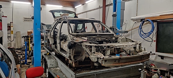 Saab 9-5 osia