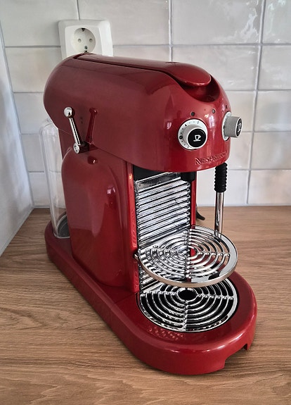 Nespresso Maestria -kahvikone (kapseli)