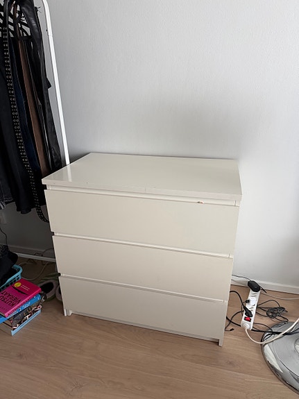 Ikea Malm lipasto