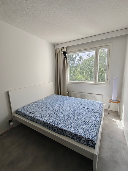 IKEA MALM sängynrunko  160x200 cm - 90 Euros