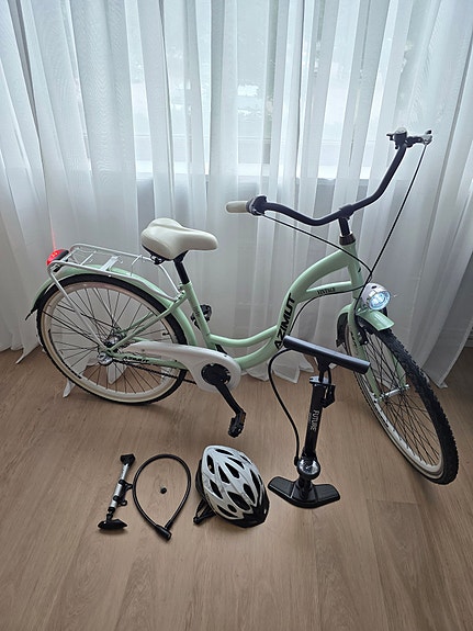 Polkupyörä/Bicycle