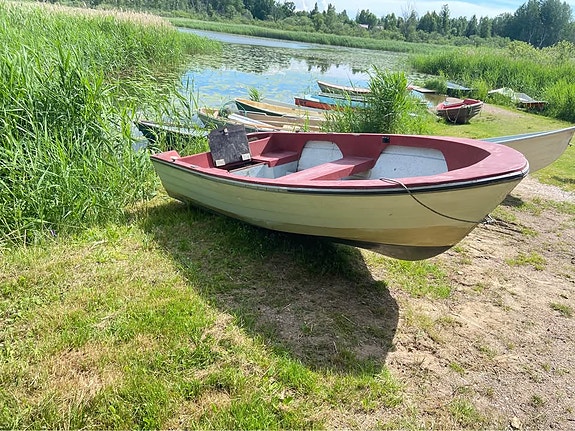 Soutuvene-Kalastusvene myytävänä – 350 €
