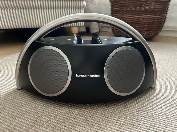 Harman Kardon go + play kaiutin telakalla
