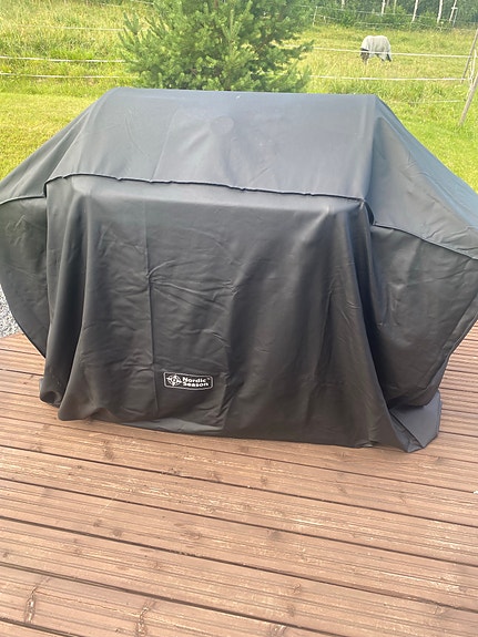 Nordic Season Gas BBQ suojapeite XXL 180x60x125 cm musta