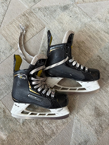 Luistimet Bauer S25 Supreme 1 R / 33,5