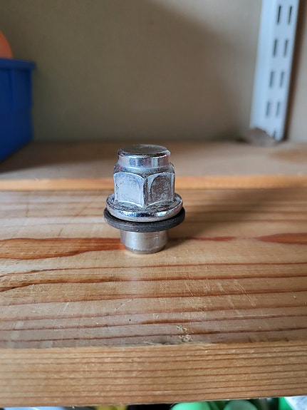 Aluvanteiden pultit 20 kpl.